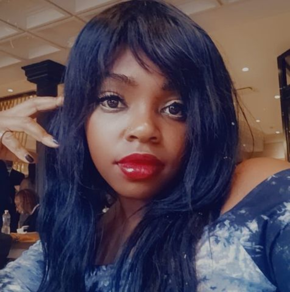 Meet your Posher, Kayla